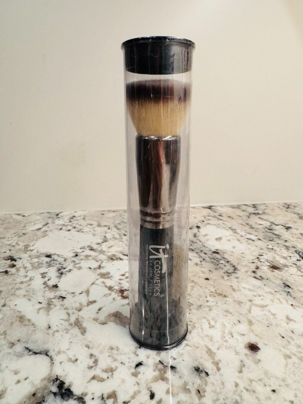 IT Cosmetics Heavenly Luxe Flat Top Buffing Brush #6 NEW Sealed